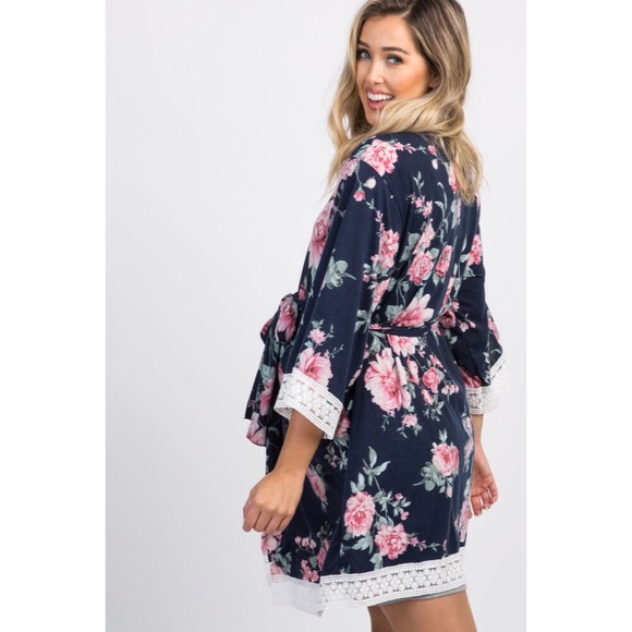 NWT!🌺Gorgeous Pinkblush Maternity Robe🌺 - Picture 2 of 5